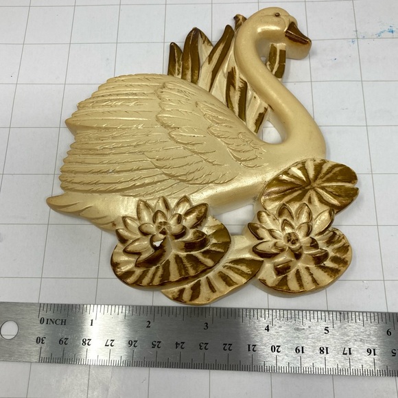 Incredible Swan Chalkware Set 1987 Miller Studio Cream / Gold / 2pcs Set - Picture 13 of 14